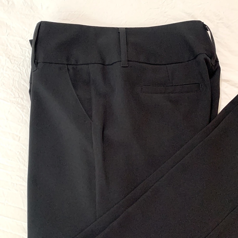 Ladies/Juniors Black Slacks. Size 3.